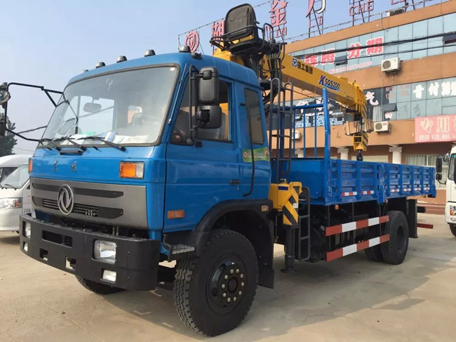 東風(fēng)145隨車(chē)吊（可裝3.5噸~6.3噸吊機）