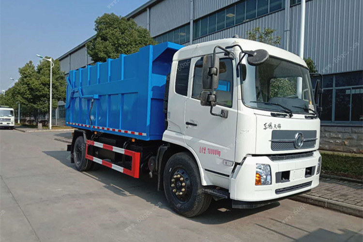 國五東風(fēng)新款壓縮對接式垃圾車(chē)
