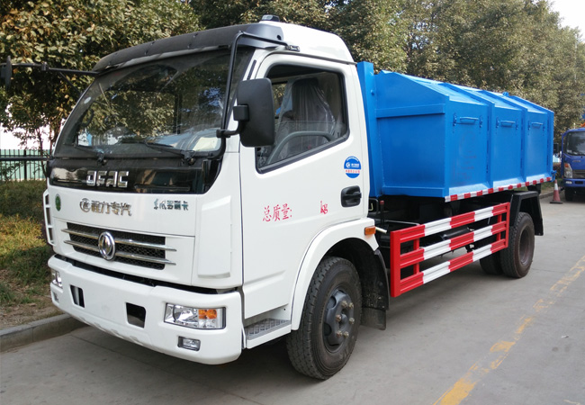 國五東風(fēng)凱普特車(chē)廂可卸式垃圾車(chē)