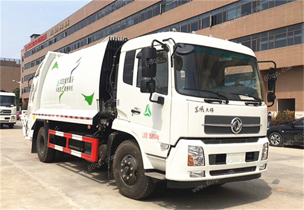 國五東風(fēng)天錦壓縮式垃圾車(chē)