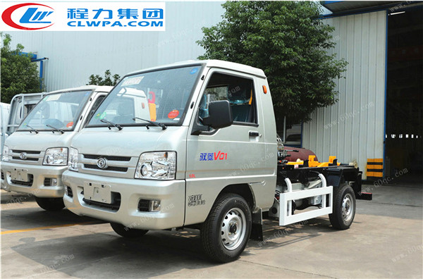 國五福田馭菱勾臂式垃圾車(chē)