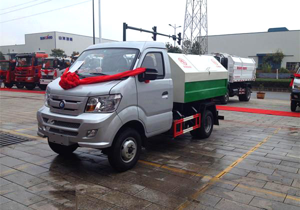 王牌小型3方勾臂垃圾車(chē)（國五）