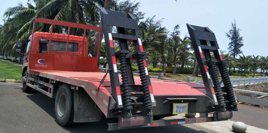 【國五】楚風(fēng)單橋挖機平板車(chē)