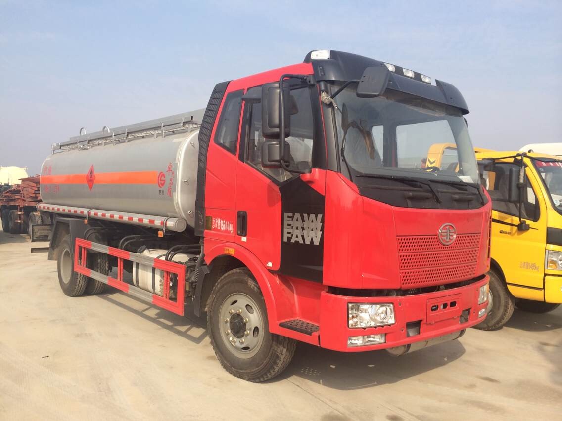 國五解放單橋油罐車(chē)