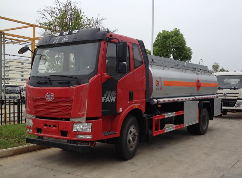 國五解放單橋油罐車(chē)