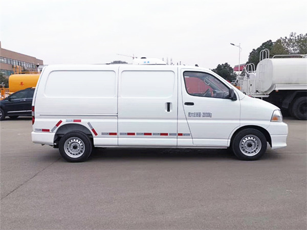 金杯快運面包冷藏車(chē)