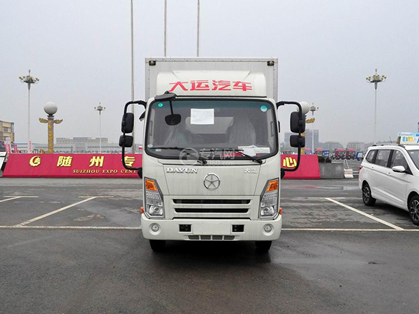 大運單排4.05米貨廂冷藏車(chē)