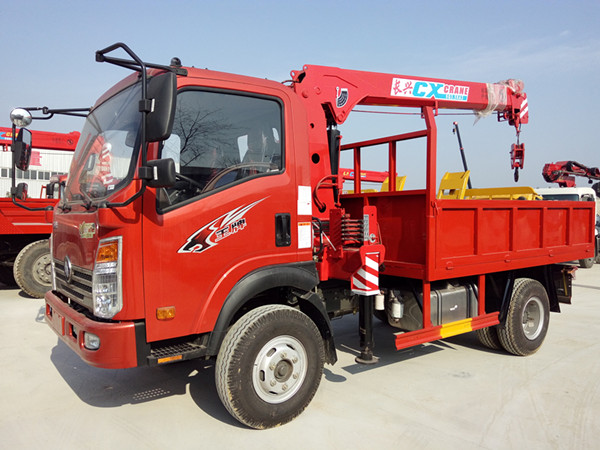 小型王牌3.2噸藍牌隨車(chē)吊