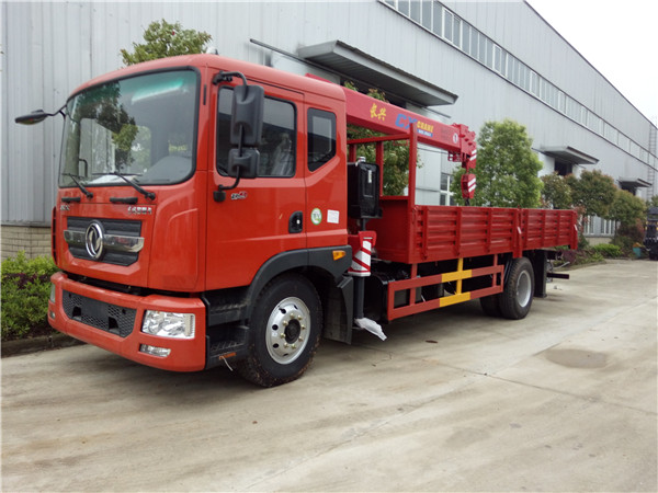 東風(fēng)多利卡長(cháng)興5噸隨車(chē)吊