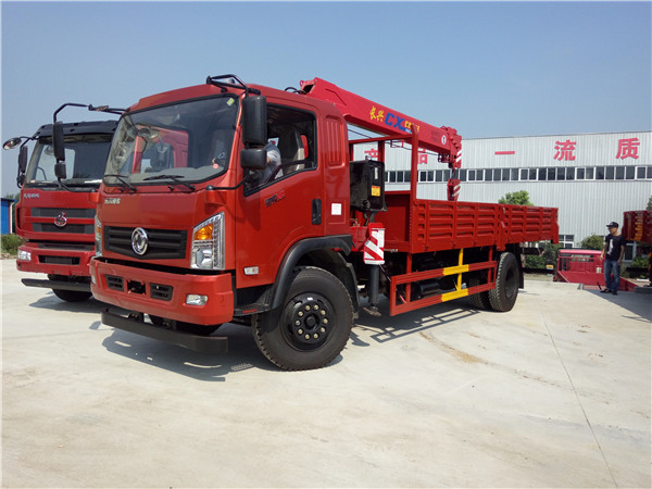 國五東風(fēng)玉虎6.3噸隨車(chē)吊