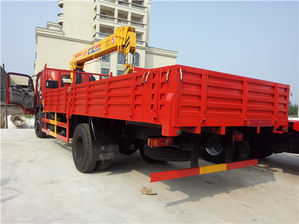 國五東風(fēng)玉虎6.3噸隨車(chē)吊