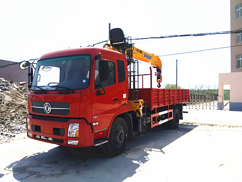 東風(fēng)天錦國五徐工6.3噸隨車(chē)吊