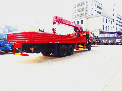 東風(fēng)國五后雙橋10噸隨車(chē)吊