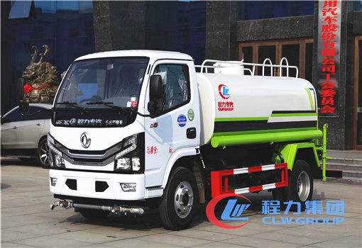 湖北程力東風(fēng)多利卡國六灑水車(chē)新車(chē)亮相了
