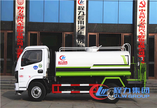 東風(fēng)多利卡國六5噸灑水車(chē)