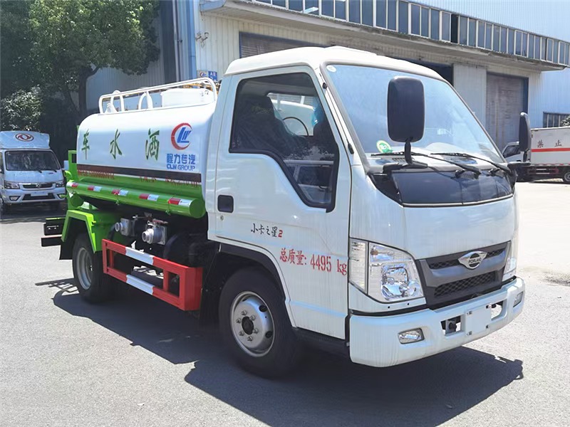 福田時(shí)代藍牌灑水車(chē)