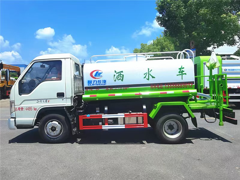 福田時(shí)代藍牌灑水車(chē)