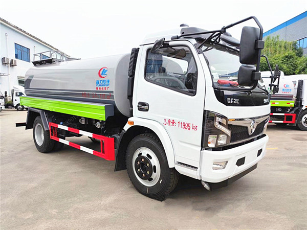 東風(fēng)福瑞卡新款灑水車(chē)