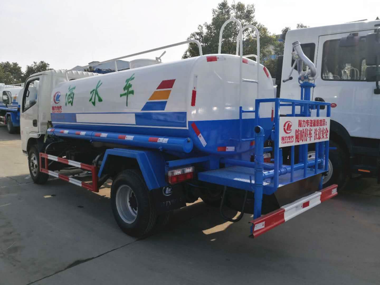 東風(fēng)福瑞卡灑水車(chē)