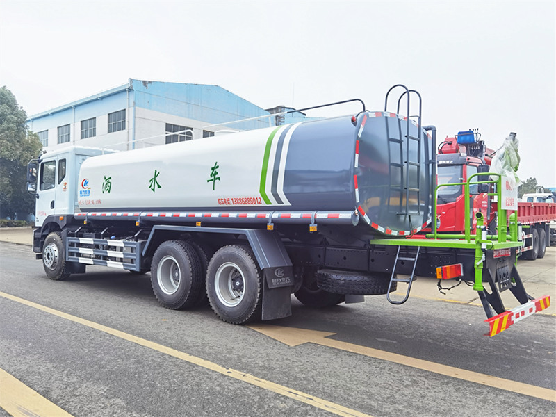 東風(fēng)T5后雙橋灑水車(chē)