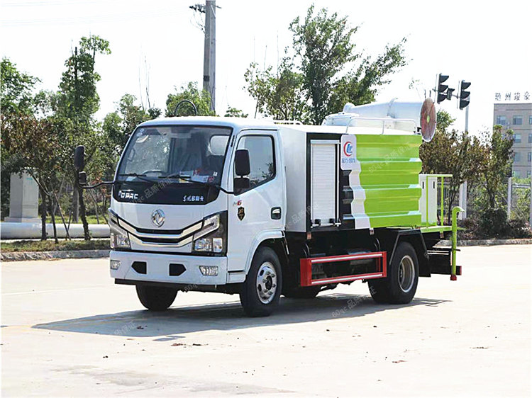 東風(fēng)多利卡藍牌抑塵車(chē)