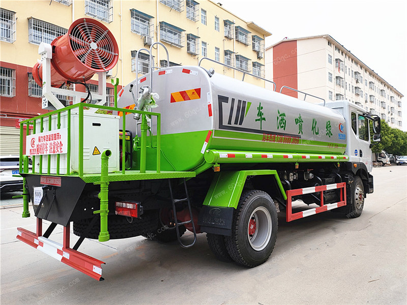 暢銷(xiāo)東風(fēng)D9綠化霧炮噴灑車(chē)參數