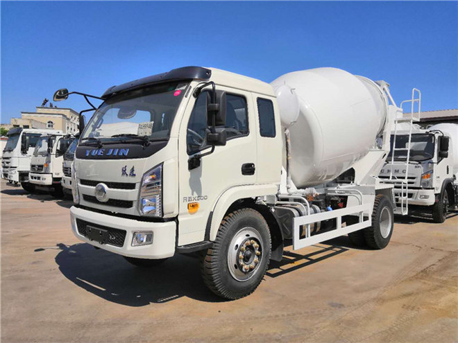 躍進(jìn)混凝土攪拌運輸車(chē)