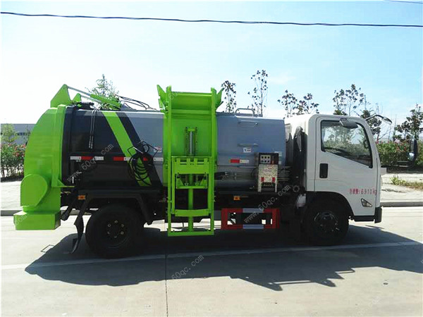 江鈴5方餐廚垃圾車(chē)
