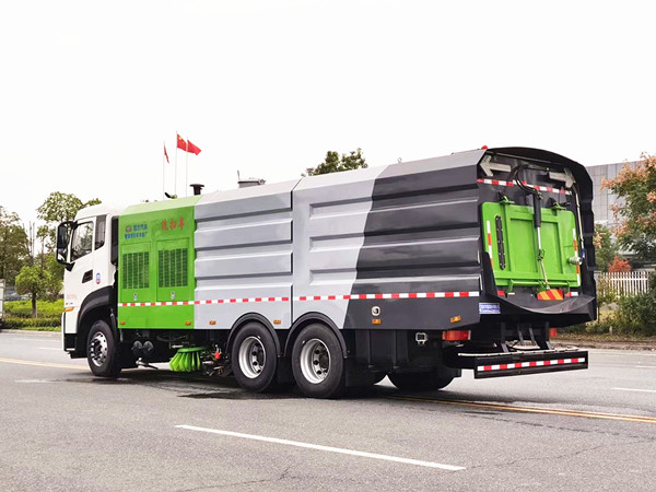 東風(fēng)天龍后雙橋22方洗掃車(chē)