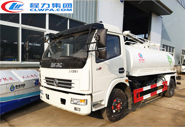 東風(fēng)多利卡8方吸糞車(chē)