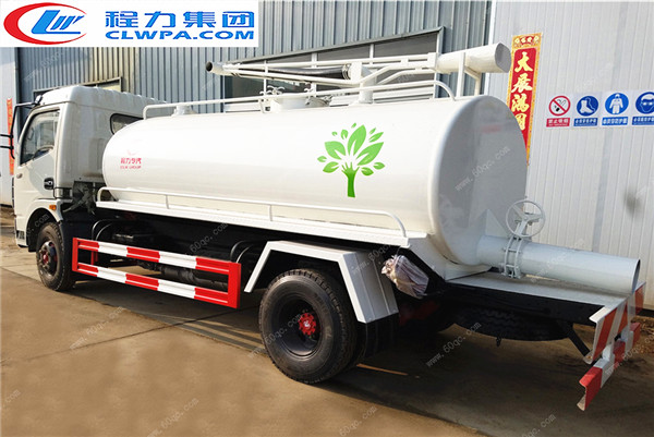 東風(fēng)多利卡8方吸糞車(chē)