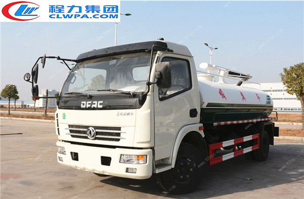 東風(fēng)多利卡8方吸糞車(chē)