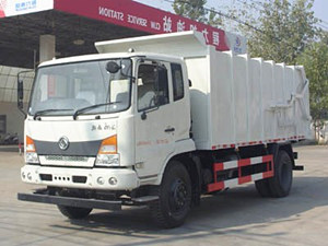 國五東風(fēng)嘉運壓縮式對接垃圾車(chē)