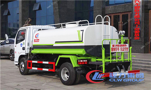 國六東風(fēng)小多利卡5噸灑水車(chē)