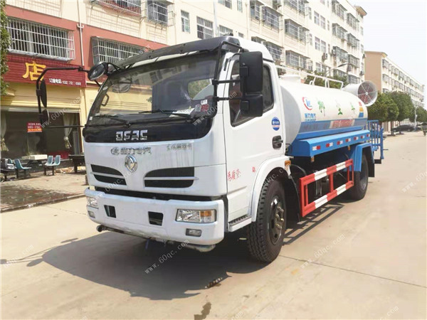 東風(fēng)福瑞卡抑塵車(chē)