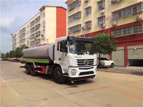 國六20噸灑水車(chē)-搭配新款駕駛室和新工藝