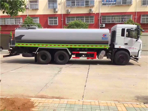 國六東風(fēng)專(zhuān)用底盤(pán)20噸灑水車(chē)
