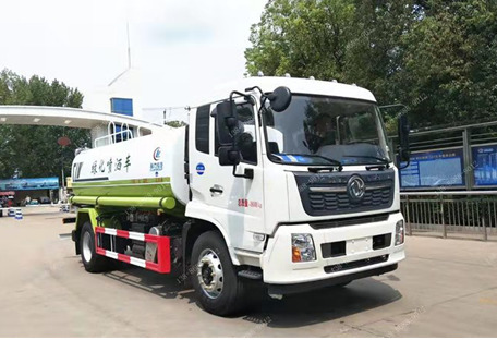 國六東風(fēng)天錦灑水車(chē)價(jià)格，東風(fēng)康明斯灑水車(chē)13-14噸首選車(chē)型