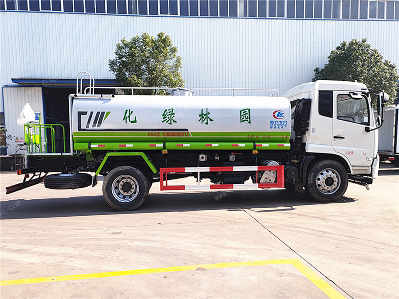 東風(fēng)天錦12-14噸灑水車(chē)
