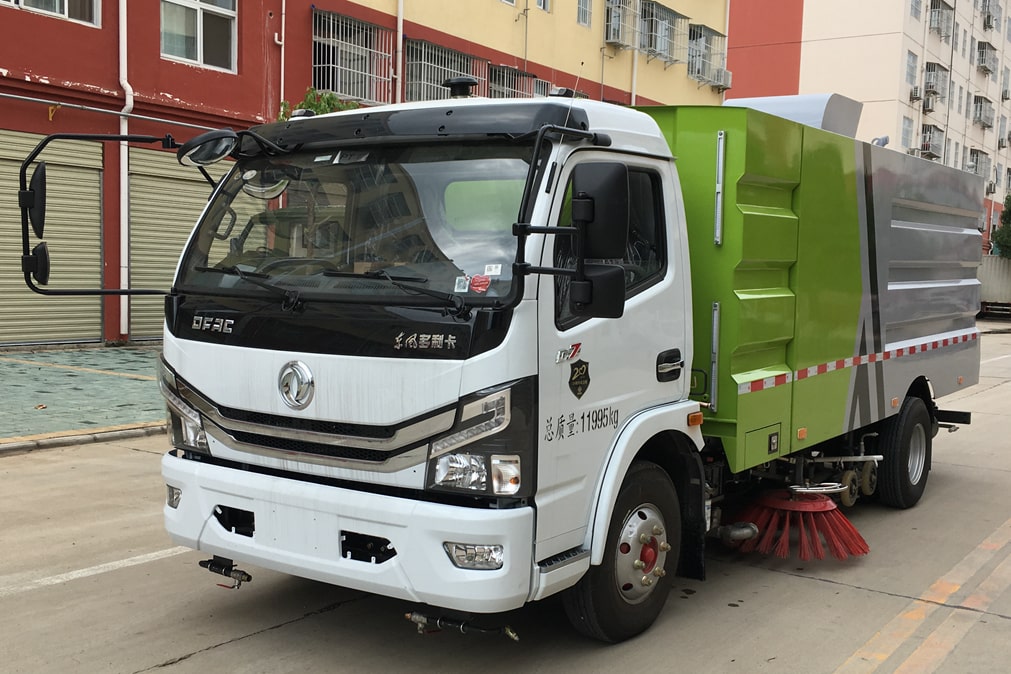 國六東風(fēng)5噸洗掃車(chē)配置，東風(fēng)多利卡D7洗掃車(chē)預售價(jià)多少