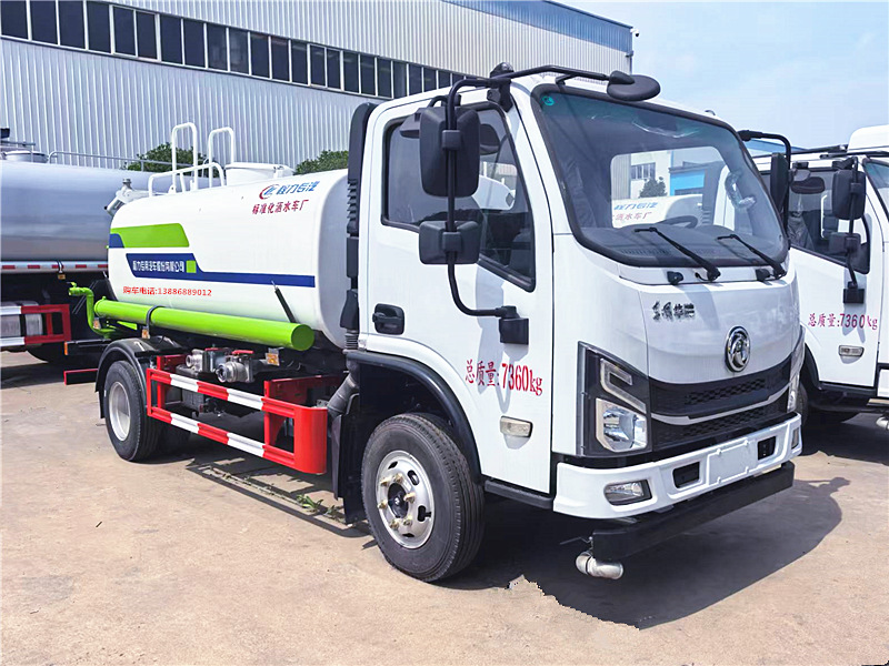 灑水霧炮車(chē)在作為出口車(chē)型時(shí)，采購時(shí)需要注意哪幾項事情