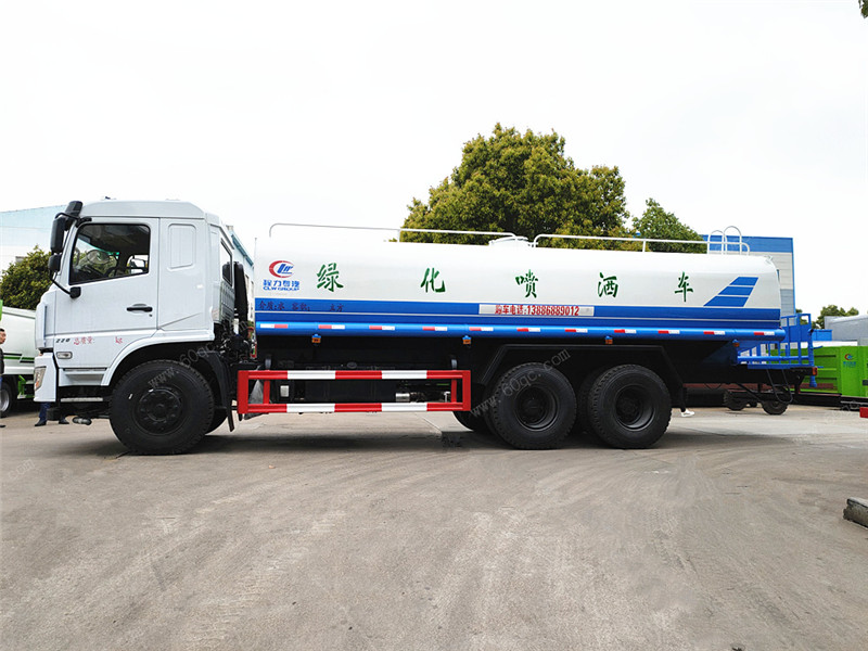 東風(fēng)D3后雙橋灑水車(chē)