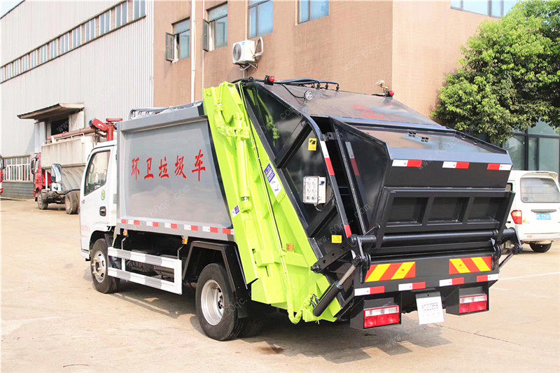 國六東風(fēng)多利卡D6壓縮垃圾車(chē)