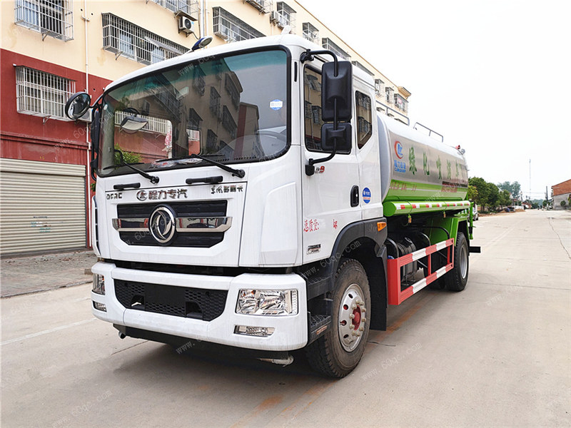 國六東風(fēng)多利卡D9霧炮車(chē)