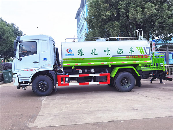 12噸灑水車(chē)多少錢(qián)，12噸灑水車(chē)包月出租要多少錢(qián)