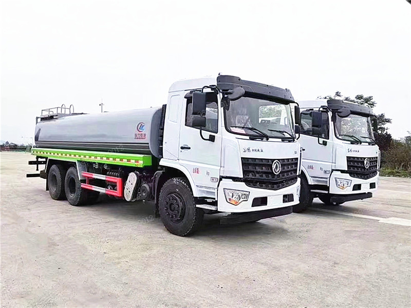 國六東風(fēng)D3后雙橋灑水車(chē)
