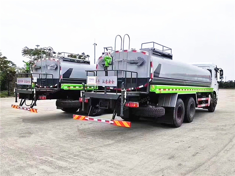 國六東風(fēng)D3后雙橋灑水車(chē)