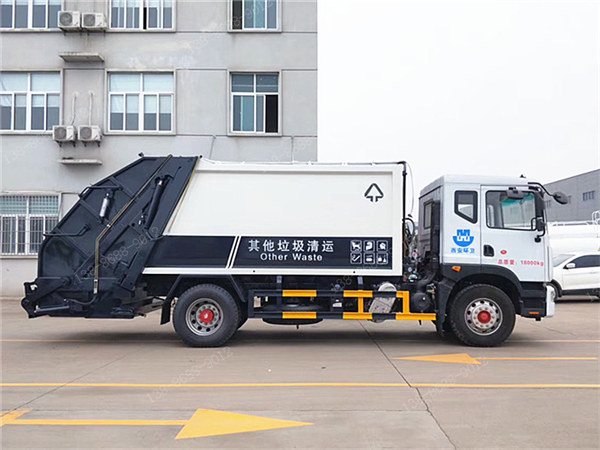 國六東風(fēng)多利卡D9壓縮垃圾車(chē)