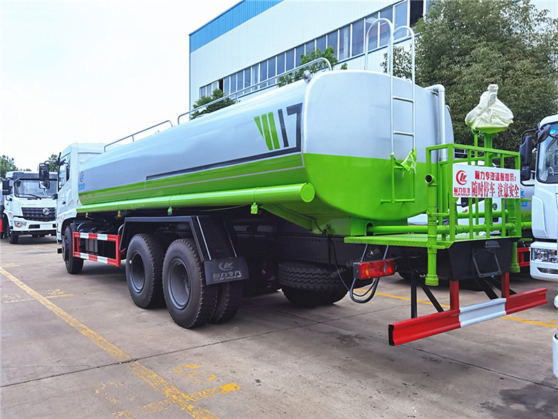 國六東風(fēng)D17后雙橋灑水車(chē)