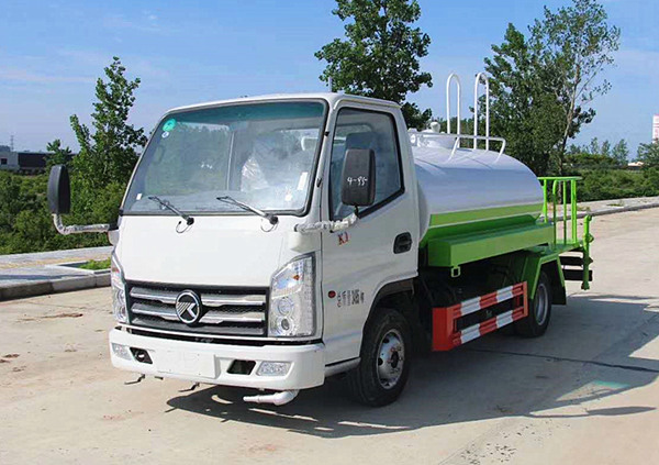 凱馬K1藍牌灑水車(chē)